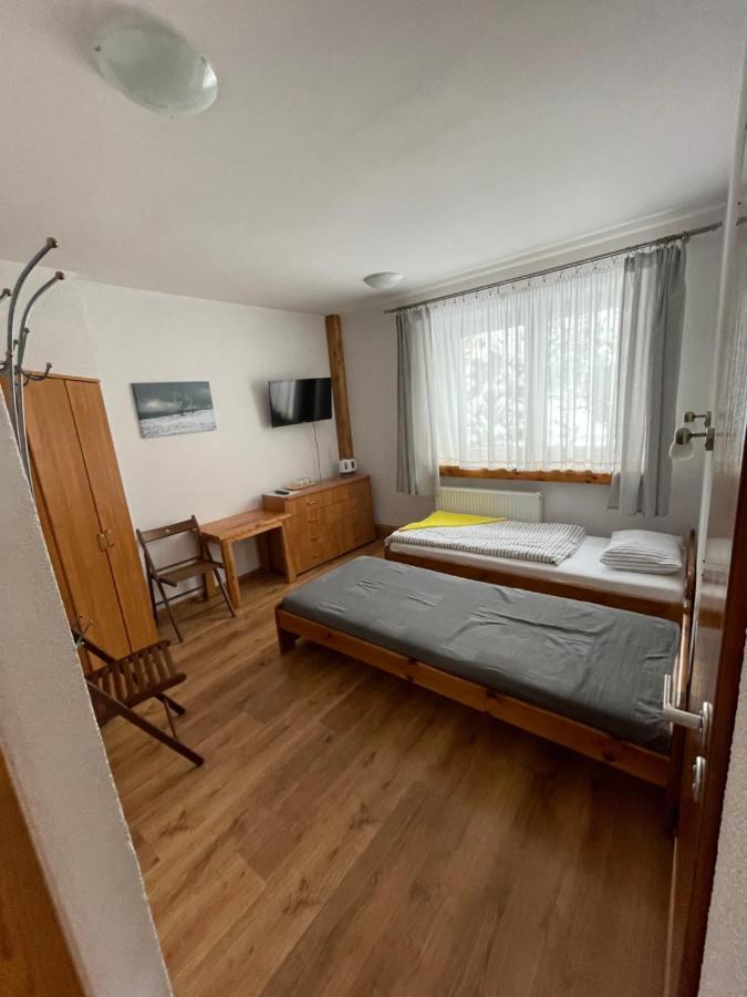Gosciniec Ozna Hotell Kiczora Exteriör bild
