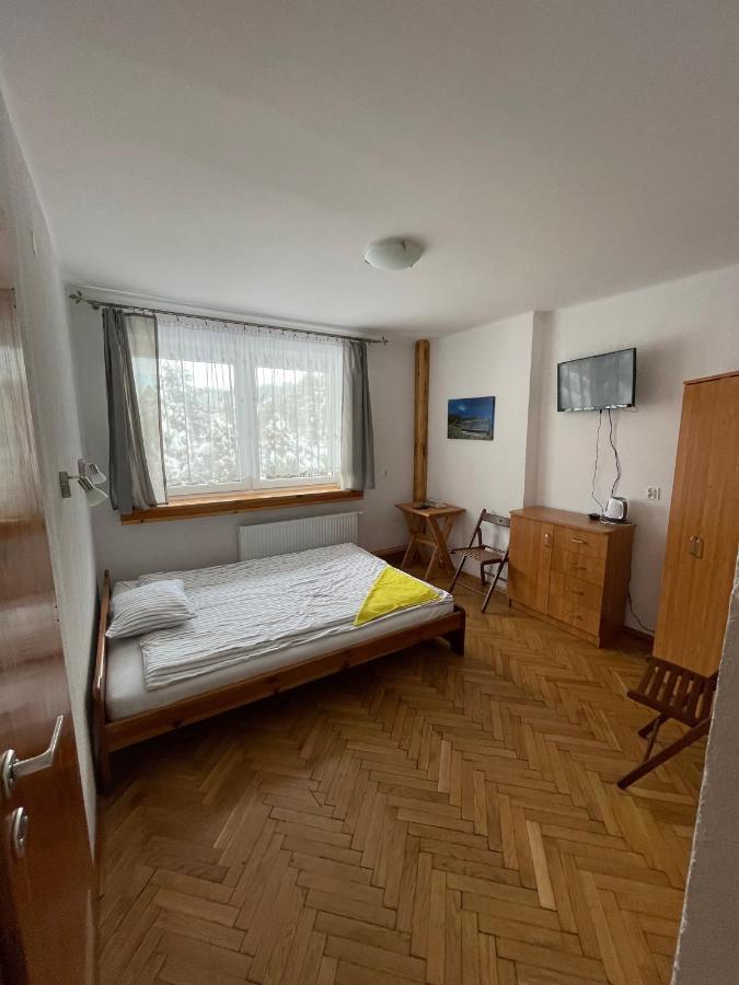 Gosciniec Ozna Hotell Kiczora Exteriör bild